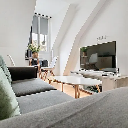 Le Briais Apartment Melun